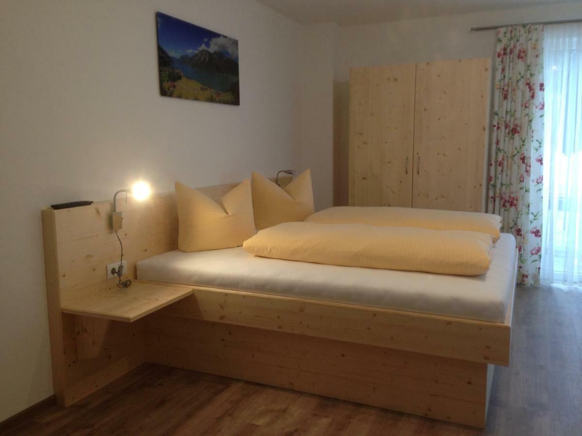 Ferienwohnungen Karwendel Camping Maurach  Esterno foto